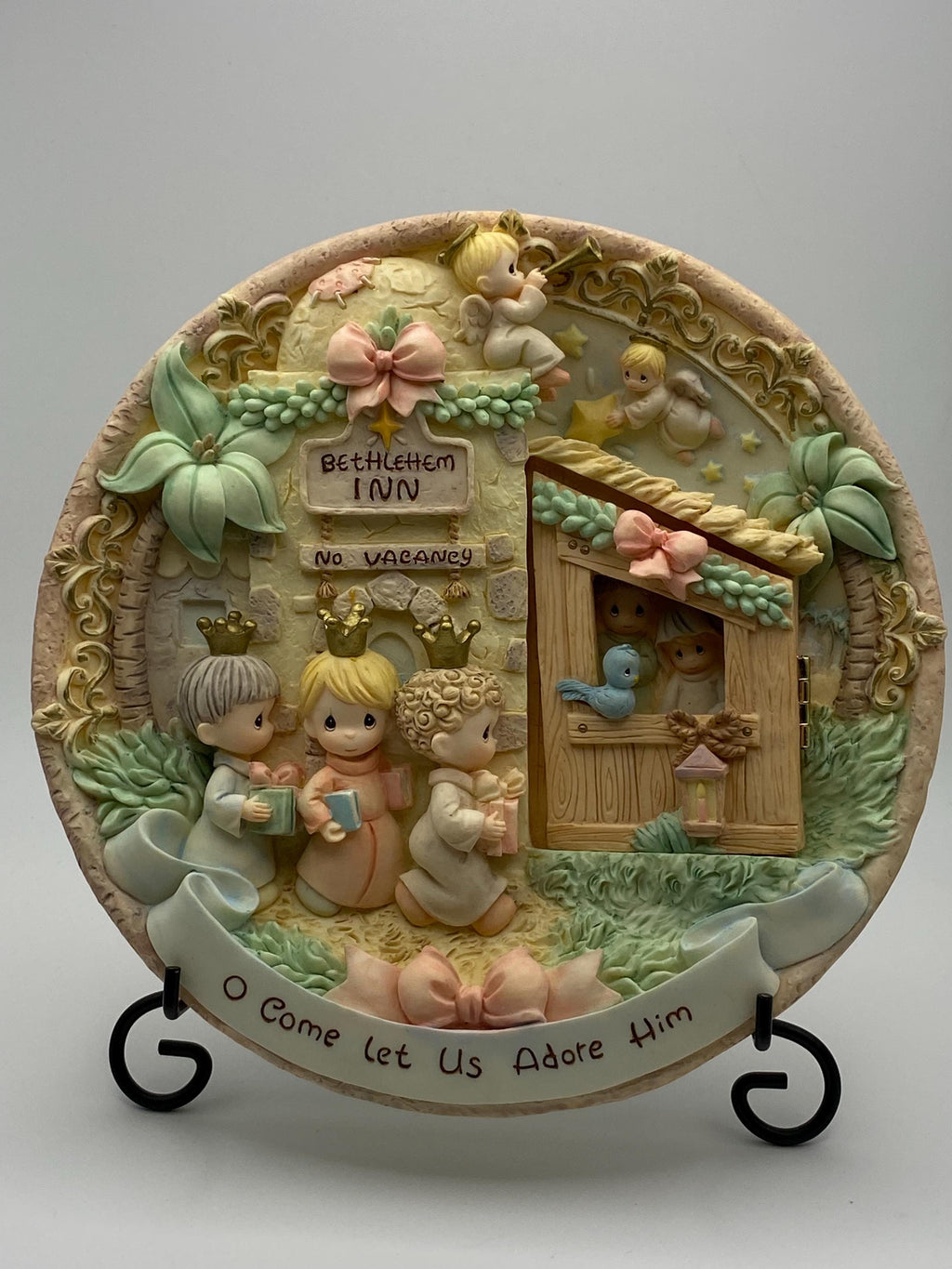 1998 Precious Moments Nativity Wall Plaque – "O Come Let Us Adore Him" – Enesco